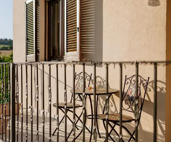 La Casa Delle Api Bed & Breakfast Offida