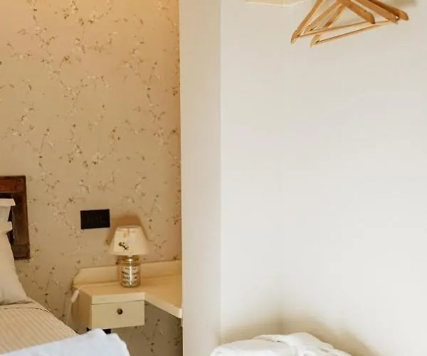 Bed & Breakfast La Casa Delle Api 4*